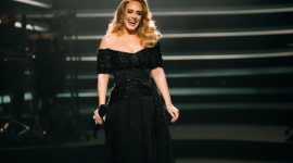 Penyanyi “Easy On Me” Adele (Foto: Pelopor.id/Instagram @adele) 