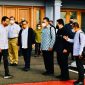Presiden Jokowi bersama sejumlah menteri sebelum bertolak ke Sumsel, Senin (24/01/2022). (Foto: Pelopor.id/BPMI Setpres/Laily Rachev) 