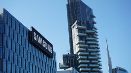 Ilustrasi gedung kantor Samsung. (Foto: Pelopor.id/Unsplash)