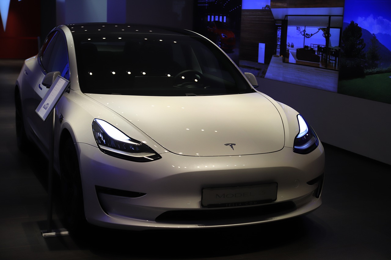 Pengiriman Tesla Naik 2 Kali Lipat Sepanjang 2021 Pelopor id