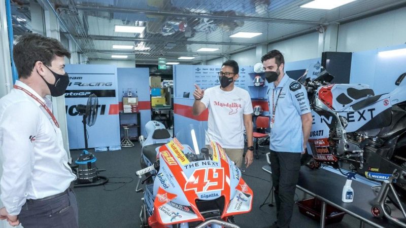 Kemenparekraf-Dorna Sports Kerja Sama Sukseskan MotoGP Mandalika 2022. (Foto:Pelopor.id/Kemenpar)