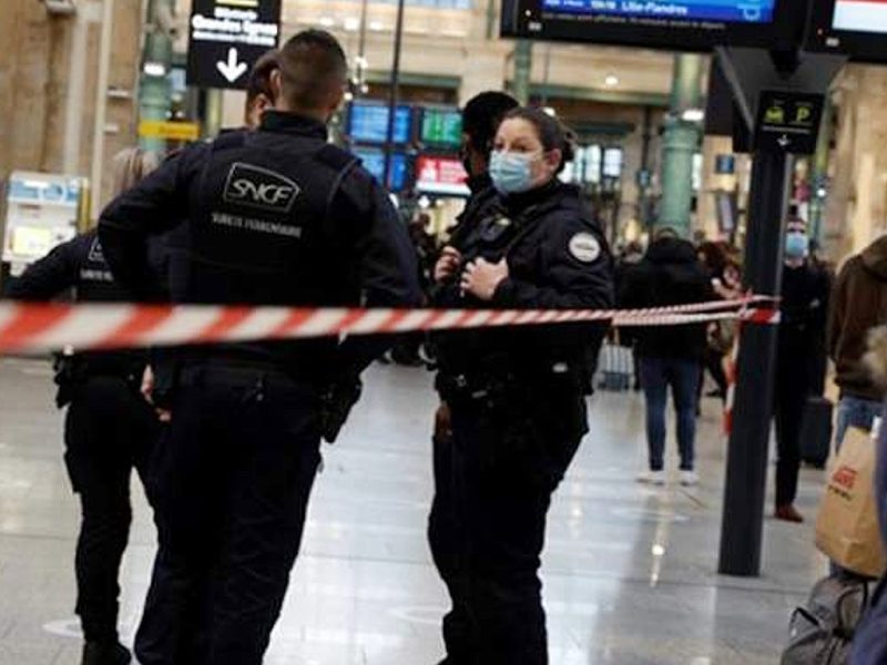 Polisi Prancis Tembak Mati Pria yang Menyerang Mereka dengan Pisau Panjang. (Foto:Pelopor.id/Ist)