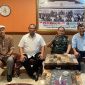 Jacob Ereste dalam diskusi informal rutin bersama  Mayor Jendral Rido Hermawan M.Sc di Coffe Shop Lemhannas, Jl. Merdeka Selatan Jakarta Pusat, 17 Februari 2022. (Foto:Pelopor.id/JE)