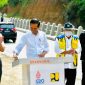 Presiden Jokowi meresmikan Jalan Bypass Balige, di Kabupaten Toba, Sumatera Utara, Rabu (02/02/2022). (Foto: Pelopor.id/BPMI Setpres/Laily Rachev) 