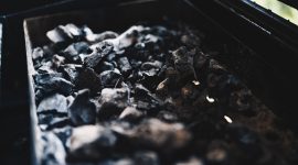 Ilustrasi batu bara. (Foto: Pelopor.id/Unsplash) 