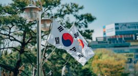 Ilustrasi bendera Korea Selatan. (Foto: Pelopor.id/Unsplash) 