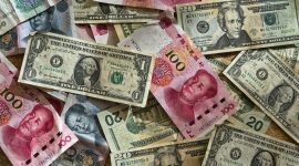 Ilustrasi uang dolar. (Foto: Pelopor.id/Unsplash) 