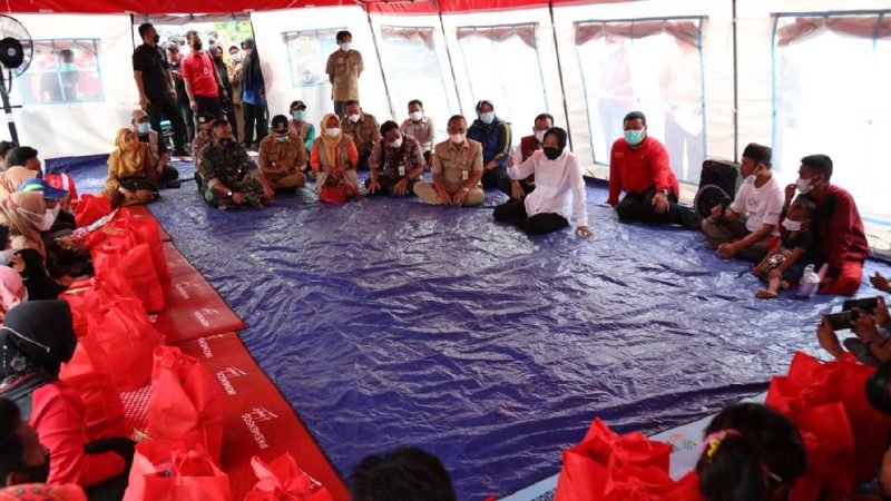 Kementerian Sosial Salurkan Bantuan Tahap II Bagi Korban Erupsi Semeru. (Foto: Pelopor.id/Kemensos) 