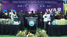 BNN RI Rayakan Hari Jadi ke-20 dengan Musnahkan Ratusan Kilo Sabu. (Foto:BNN)