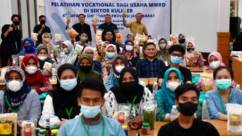 Acara pelatihan vocational bagi usaha mikro di sektor kuliner, di Kabupaten Sumedang, Jawa Barat, Jumat (18/03/2022). (Foto:Pelopor.id/KemenkopUKM)
