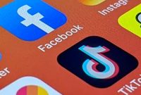 Ilustrasi Facebook dan TikTok. (Foto: Pixabay/AzamKamolov)