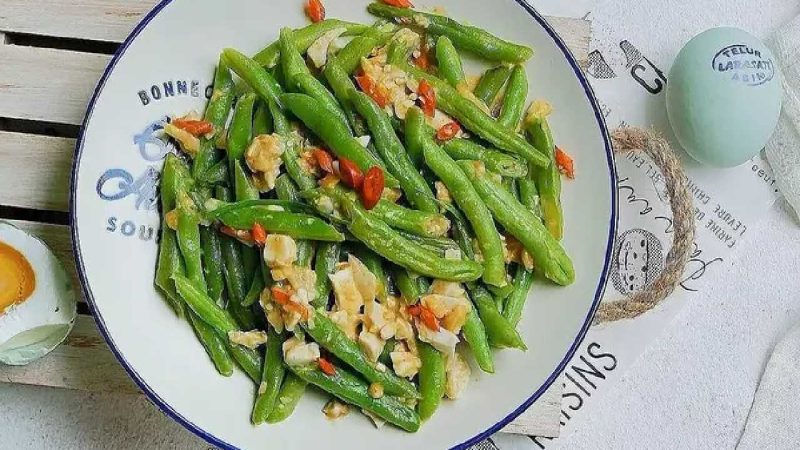 Tumis Buncis Telur Asin. (Foto: Pelopor.id/Cookpad) 