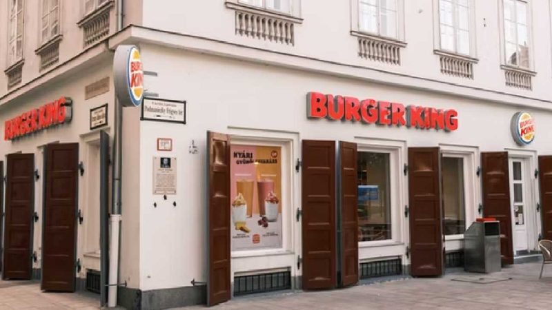 Ilustrasi restoran Burger King. (Foto: Pelopor.id/Unsplash) 