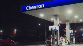 Chevron Corporation akan membeli produsen biodiesel, Renewable Energy Group Inc.  (Foto: Pelopor.id/Unsplash) 