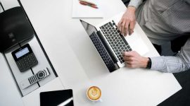 Ilustrasi insurance technology (insurtech). (Foto: Pelopor.id/Unsplash) 