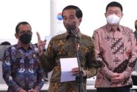 Presiden Joko Widodo (tengah) meresmikan Sea Labs Indonesia di Gedung Pacific Century Place, SCBD, Jakarta, pada Selasa (01/03/2022). (Foto: Pelopor.id/Instagram @jokowi) 
