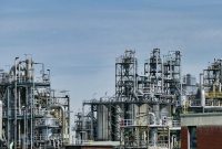 Ilustrasi penyulingan minyak. (Foto: Pelopor.id/Pixabay) 