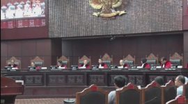 Tangkapan layar sidang perkara. (Foto: Pelopor.id/YouTube Mahkamah Konstitusi)