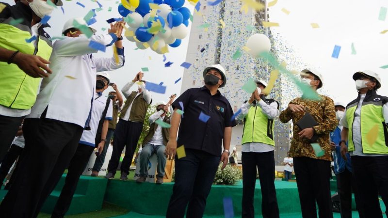 Menteri BUMN Erick Thohir di acara Pencanangan Penyediaan Pembiayaan dan Hunian Millenial di Kawasan Hunian Millenial, Samesta Mahata Margonda, Stasiun Pondok Cina, Depok, Jawa Barat. (Foto: Huimas BUMN)