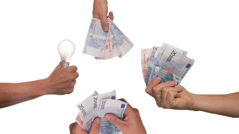 Ilustrasi crowdfunding. (Foto: Pelopor.id/Pixabay/Tumisu)