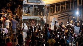 Aksi protes di Sri Lanka. (Foto: Pelopor.id/Reuters)