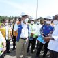 Menko Luhut mengunjungi gerbang tol rangkas dan perbatasan seksi 1 dan seksi 2, Serang Panimbang, Banten, Kamis (31-03-2022). (Foto: Kemenko Marves)