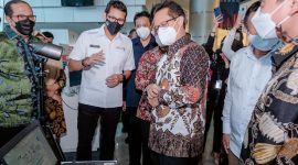 Menparekraf Sandiaga Uno saat mengunjungi Business Matching Tahap Kedua Belanja Barang/ Jasa Pemerintah untuk Produk Dalam Negeri 