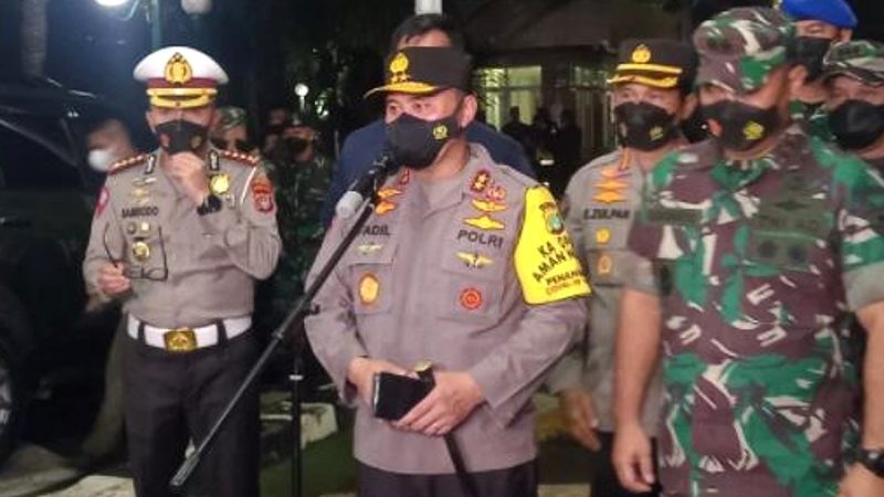 Kapolda Metro Jaya, Irjen. Pol. Mohammad Fadil Imran (tengah). (Foto:Tribrata)