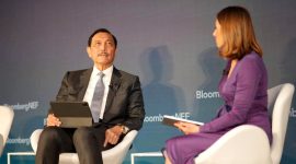 Menko Luhut dalam acara pengumuman BloombergNEF Summit Bali pada Senin (18-04-2022). (Foto:Kemenko Marves)
