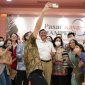 Menteri Koordinator Bidang Kemaritiman dan Investasi (Menko Marves) Luhut Binsar Pandjaitan, meresmikan Bazar Ramadan 2022 di Gedung Sopo Del, Jakarta Selatan pada Kamis (07/04/2022). (Foto:Kemenko Marves)