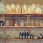Ilustrasi rak obat dan makanan. (Foto: Pelopor.id/Pixabay/Pexels)