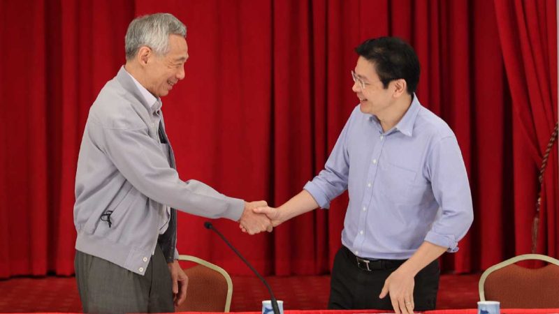PM Singapura Lee Hsien Loong (kiri) bakal digantikan Lawrence Wong (kanan). (Foto: Pelopor.id/Twitter @leehsienloong) 