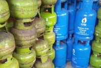 Ilustrasi gas elpiji 3 kg dan 12 kg. (foto: Pelopor.id/Shopee)