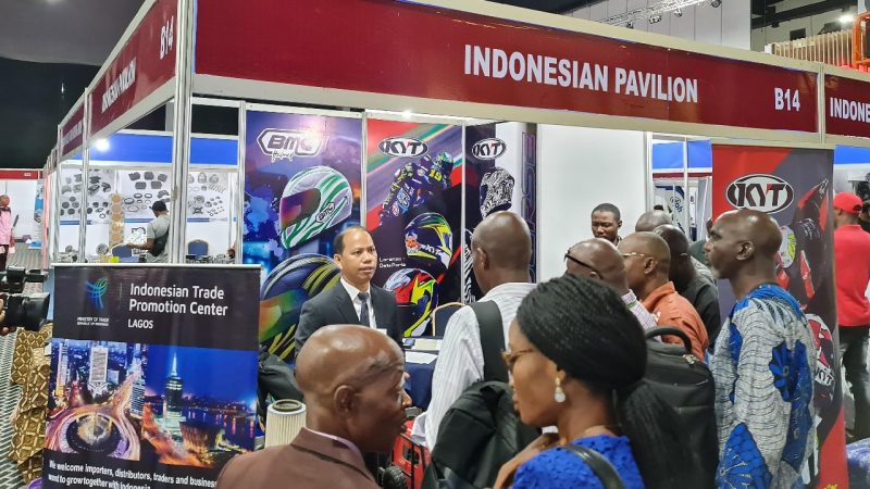 ITPC Lagos, mempromosikan produk suku cadang kendaraan buatan RI dalam pameran dagang West Africa Auto Show (WAAS) yang berlangsung pada 17-19 Mei 2022 di Landmark Centre Lagos, Nigeria. (Foto:Pelopor.id/Kemendag)