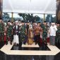 Acara Silahturahmi Kepala Staf Angkatan Darat (Kasad) Jenderal TNI Dudung Abdurachman dengan Forkopimda, Tokoh Agama dan Tokoh Masyarakat se-Kabupaten Jombang di Pendopo Kabupaten Jombang pada Jumat, (20/05/2022).. (Foto:Pelopor.id/TNI-AD)