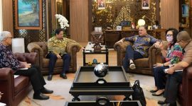 Menteri Koordinator Bidang Perekonomian Airlangga Hartarto menerima kedatangan General Manager IBM Asia Pacific Paul Burton di Jakarta, Selasa (21/06/2022). (Foto:Pelopor.id/Kemenko Perekonomian)