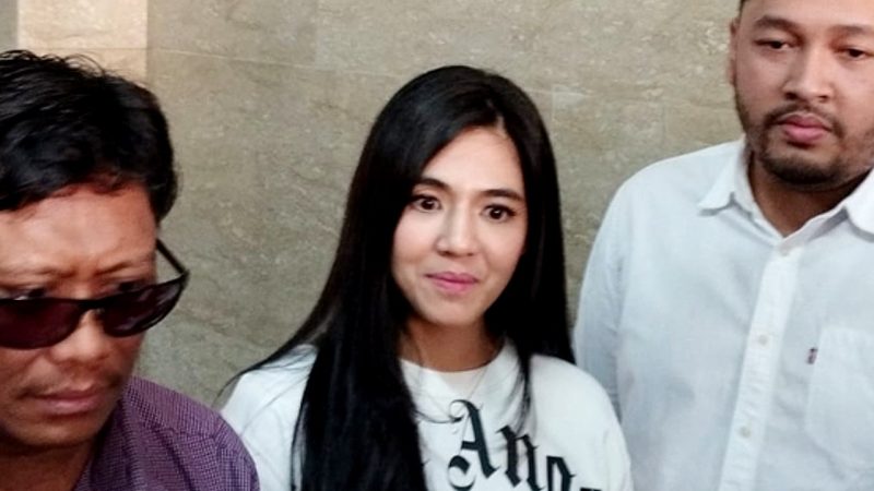 DJ Una (tengah). (Foto:Pelopor.id/PMJ)