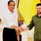 Presiden Jokowi saat bertemu Presiden Ukraina Volodymyr Zelenskyy, di Istana Maryinsky, Kyiv, Ukraina, Rabu (29/06/2022), (Foto: Pelopor.id/Twitter@Jokowi)