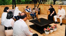 Presiden Jokowi dan Ibu Iriana Jokowi berkunjung ke Kampus Bambu Turetogo, Ngada, NTT, Rabu, (01/06/2022). (Foto: Pelopor.id/BPMI Setpres/Laily Rachev)