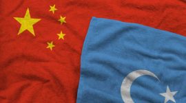 Ilustrasi pola bendera Tiongkok dan Uyghur. (Foto: Pelopor.id/Pixabay) 