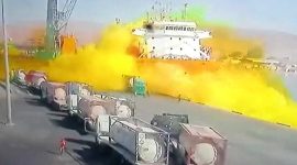 Ledakan gas beracun di pelabuhan Aqaba Yordania. (Foto: Pelopor.id/Twitter)