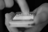 Ilustrasi SMS. (Foto: Pelopor.id/Pixabay/relexahotels)