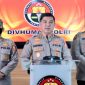 Karo Penmas Divisi Humas Polri, Brigjen Pol. Ahmad Ramadhan (tengah). (Foto:Pelopor.id/polri)