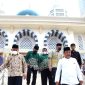 Menko PMK, Muhadjir Effendy mengunjungi Masjid Agung Madaniyah, Karanganyar, Provinsi Jawa Tengah, pada Jumat (15/07/2022). (Foto: Pelopor.id/Kemenko PMK)