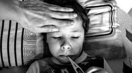 Ilustrasi anak demam. (Foto: Pelopor.id/Pixabay/Victoria_Art)