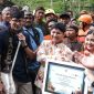 Menparekraf Sandiaga Uno mengunjungi Desa Wisata Pandean,di Trenggalek, Jawa Timur Kamis, (30/6/2022). (Foto: Pelopor.id/Kemenparekraf)