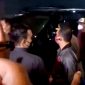 Bechi, DPO pencabulan Santriwati saat dibawa petugas (Foto: tangkapan layar)