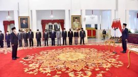 Jokowi Lantik Mardiono Sebagai Utusan Khusus Pengentasan Kemiskinan dan Ketahanan Pangan. (Foto: Pelopor.id/Setkab)