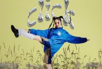 Penyanyi solo, Neona.