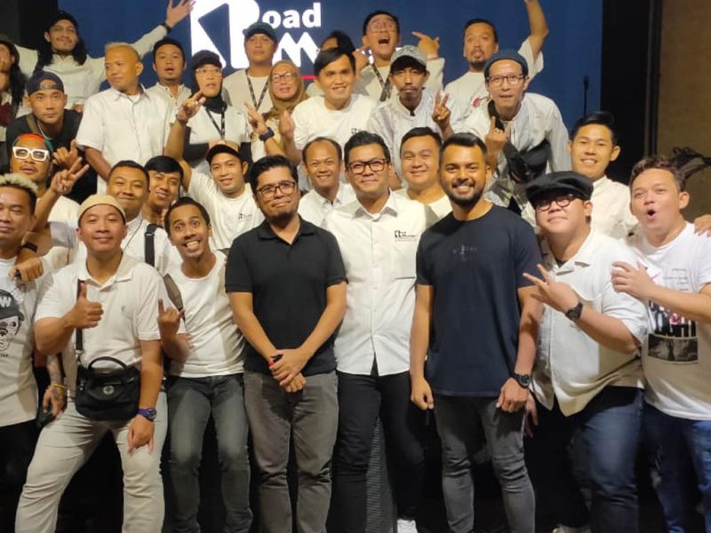 Suasana acara silaturahmi dan buka puasa bersama organisasi Road Manager Indonesia.